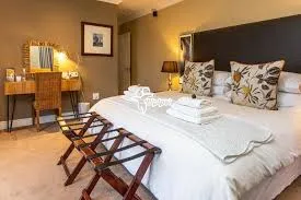 Centrally Located Guest House Near Market and Transit