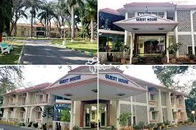 Shared Living PG with Partitioned Beds and Privacy Curtains