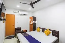 Well-Maintained PG Stay with Easy Access to Public Transport and Daily