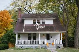 Luxury Houses for Sale with Stunning Designs, Premium Interiors, and C