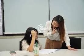 Stay Ahead in Class with Chemistry Tuition That Strengthens Concepts